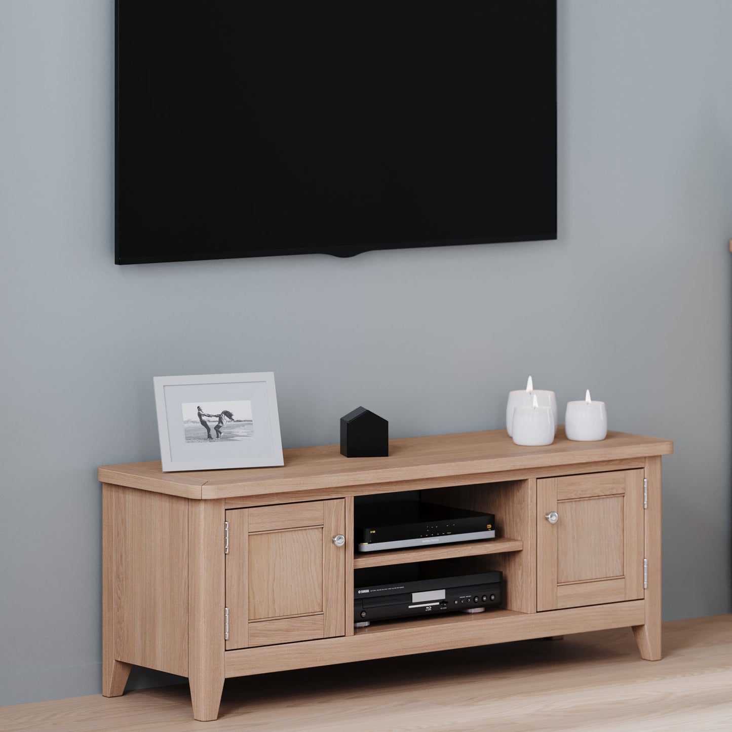 Tetbury Oak Large TV Unit