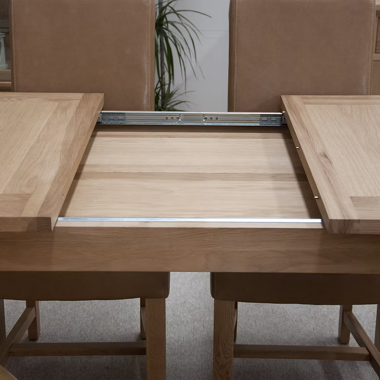 Ottilie Medium Extending Table