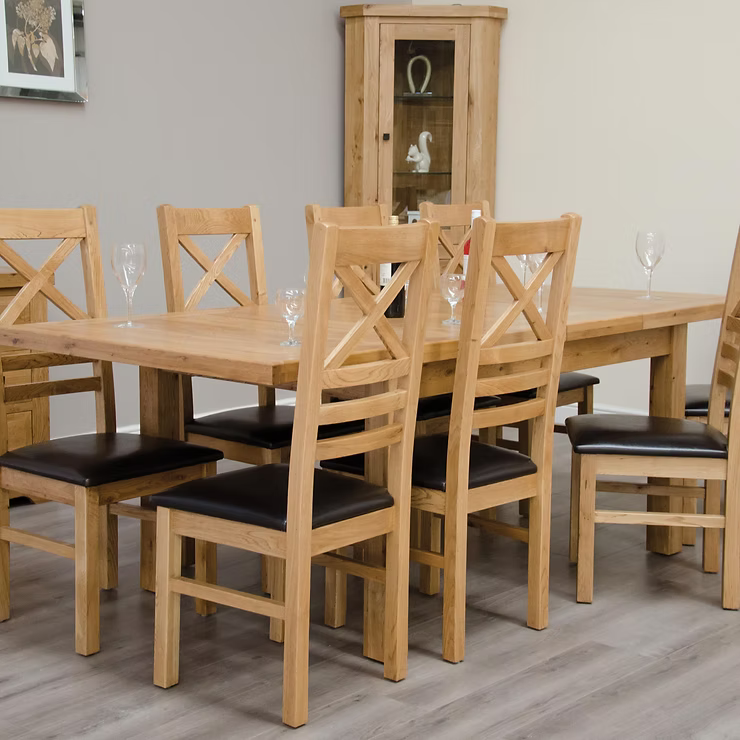 Kingsley Medium Extending Table