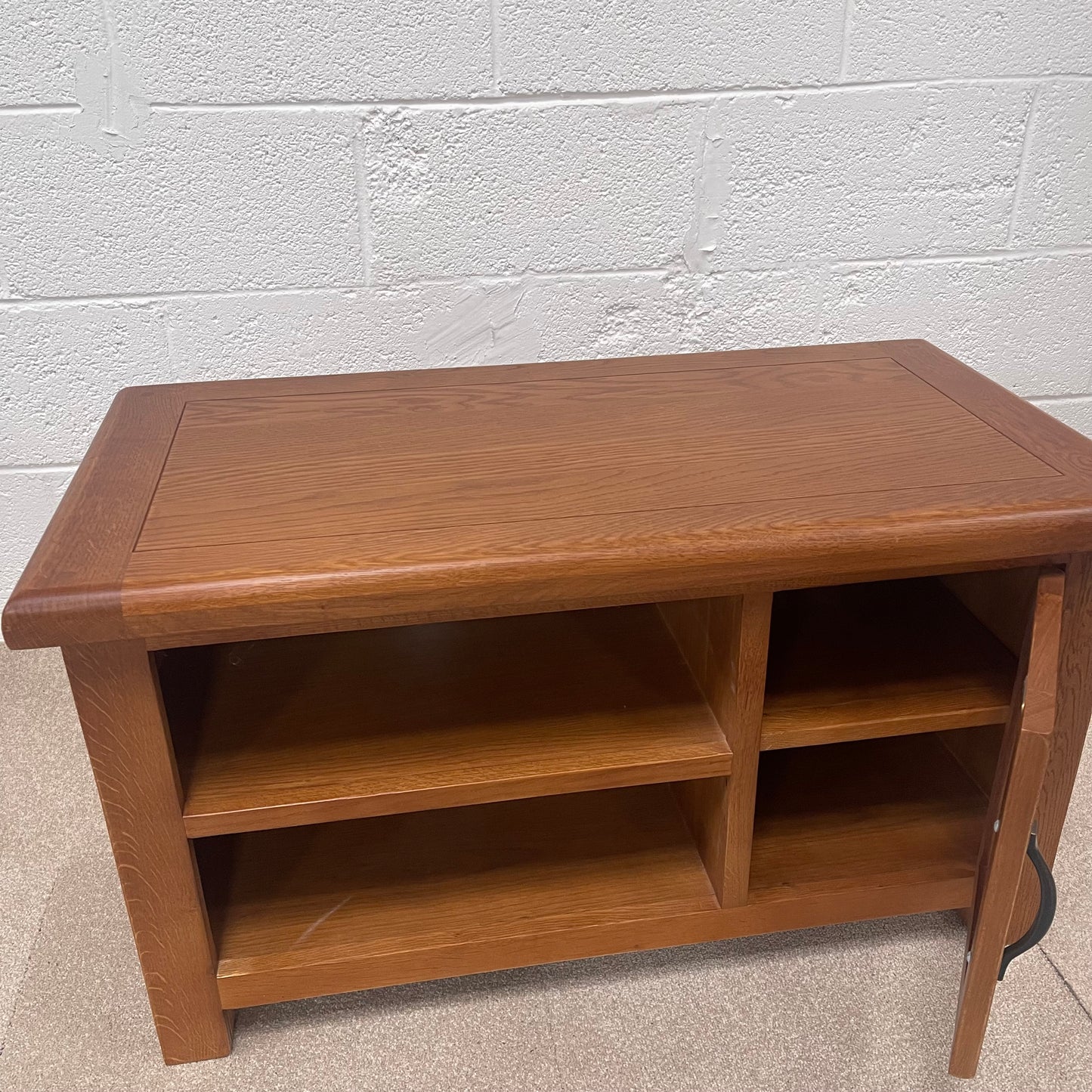 Oak TV Unit