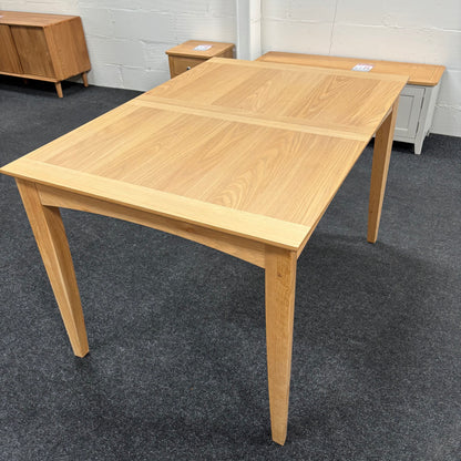 Scandinavian Style Extending Table